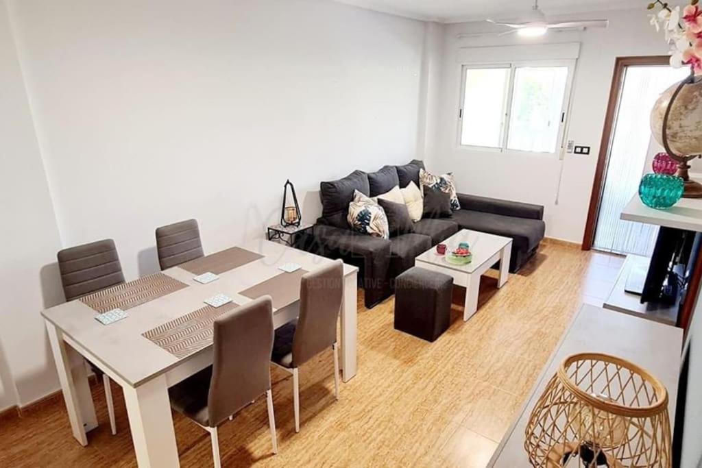 Agreable Appartement Avec Piscine Commune San Pedro del Pinatar Ngoại thất bức ảnh